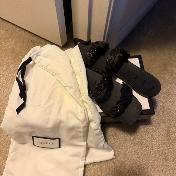 Gucci sandal slides - Picture 1 of 3